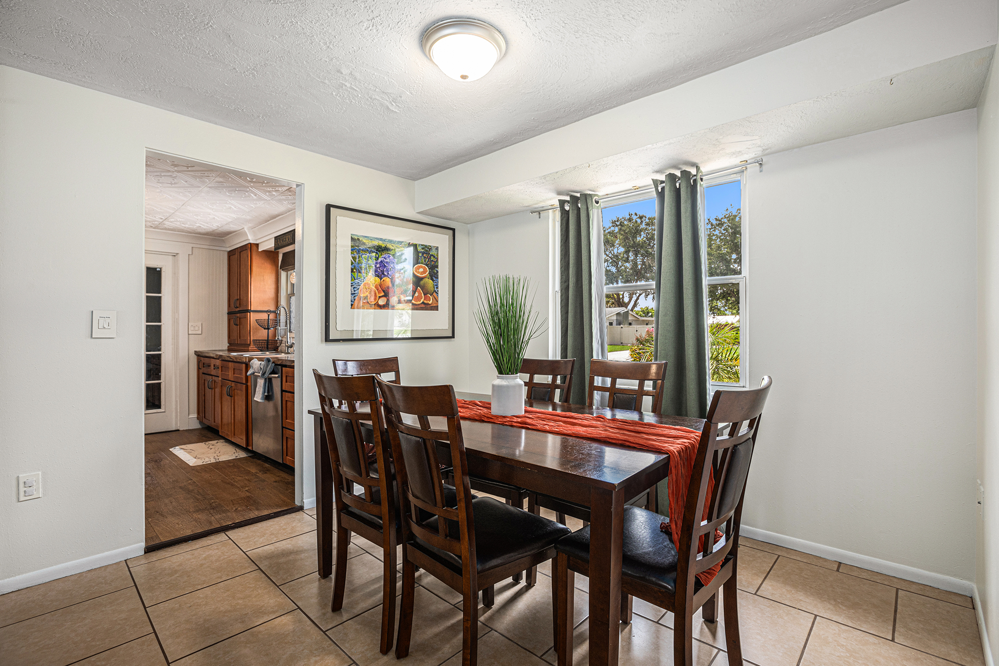 Dining nook