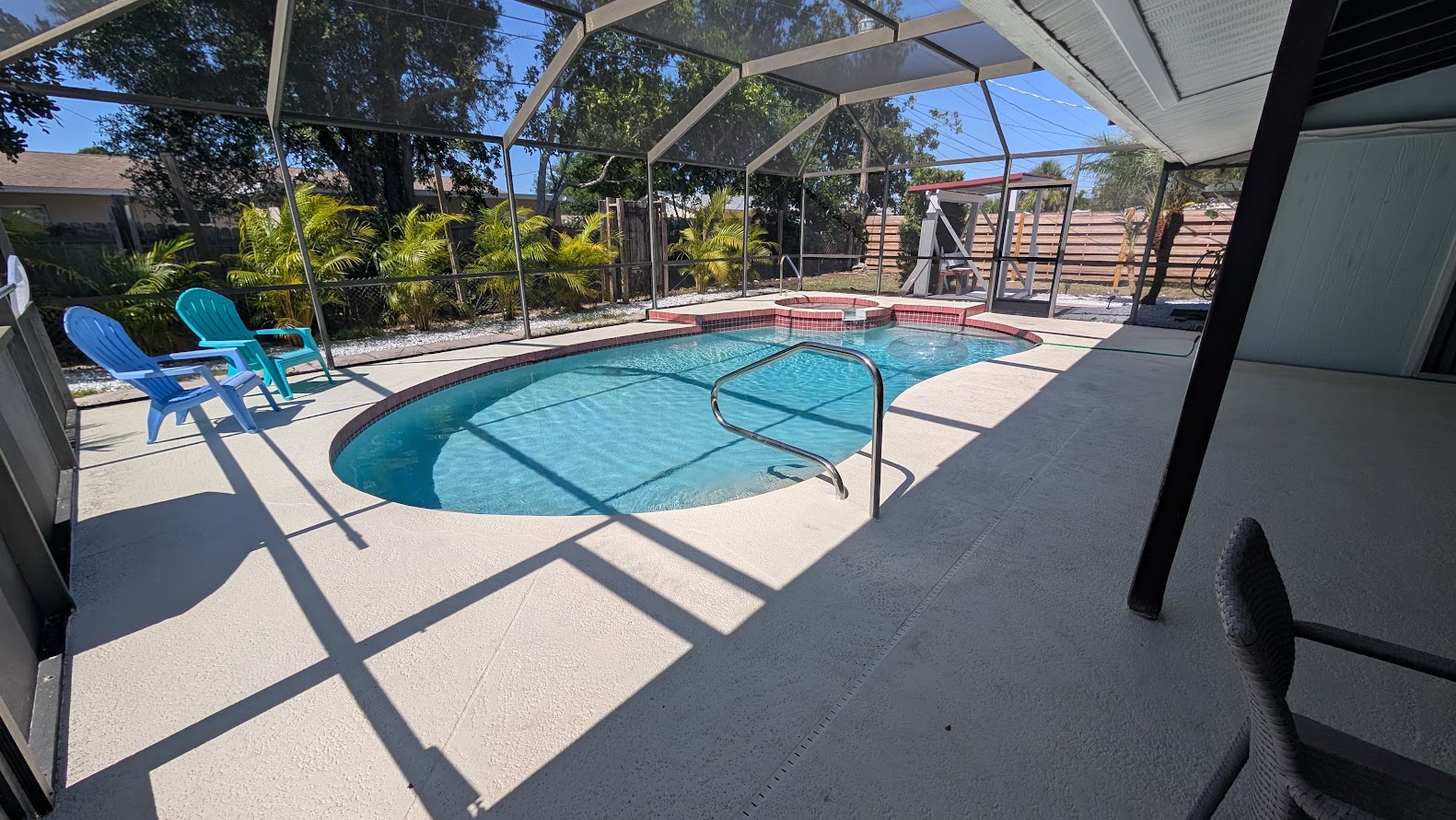 Poolside loungers